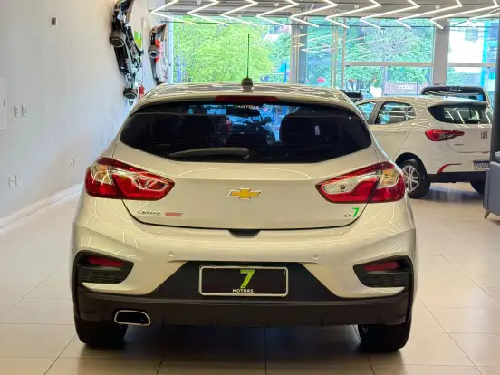 CHEVROLET-CRUZE-2020