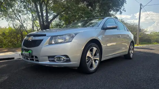 CHEVROLET-CRUZE-2013