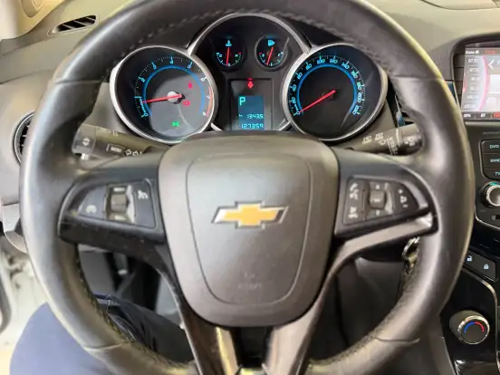 CHEVROLET-CRUZE-1.8 LT SPORT6 16V FLEX 4P AUTOMÁTICO CHEVROLET-CRUZE-2015
