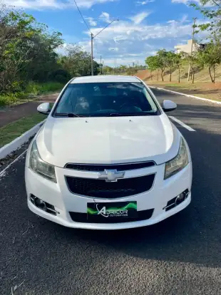 CHEVROLET-CRUZE-2013