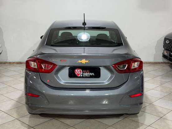CHEVROLET-CRUZE-2017