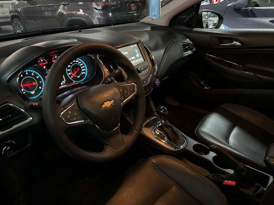 CHEVROLET-CRUZE-2018