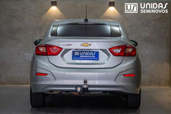 CHEVROLET-CRUZE-2017