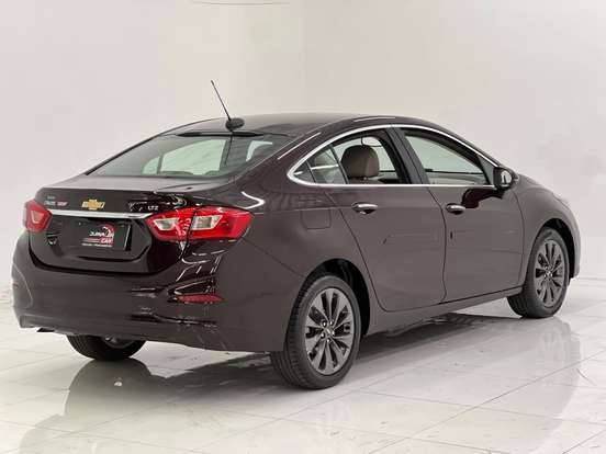 CHEVROLET-CRUZE-2017