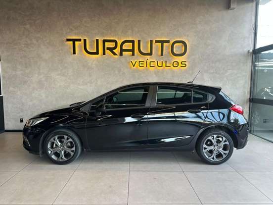 CHEVROLET-CRUZE-2018