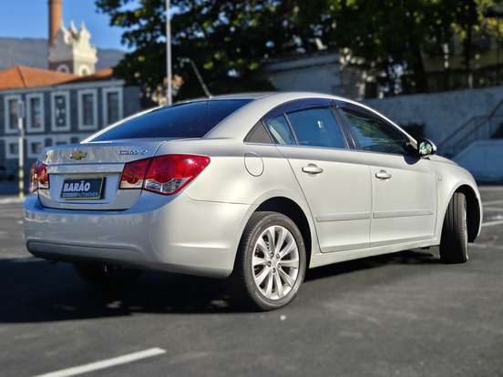 CHEVROLET-CRUZE-2015