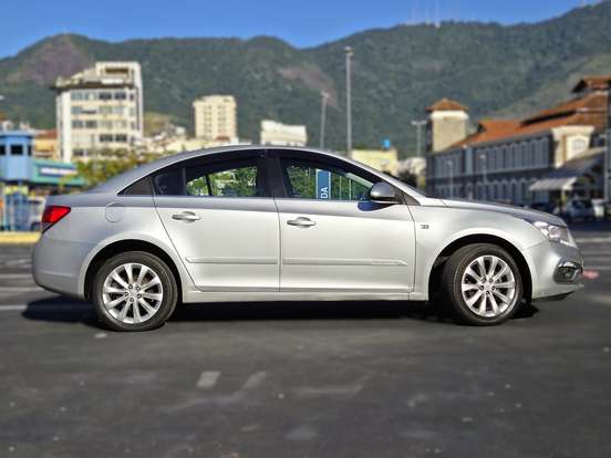 CHEVROLET-CRUZE-2015