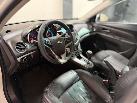 CHEVROLET-CRUZE-2013