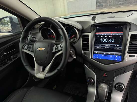 CHEVROLET-CRUZE-2012