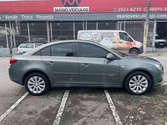 CHEVROLET-CRUZE-2012