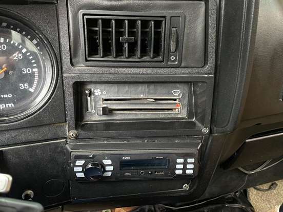 CHEVROLET-D20-1991