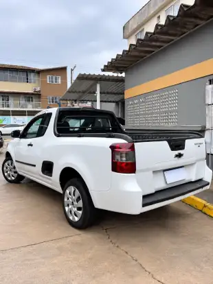 CHEVROLET-MONTANA-2012