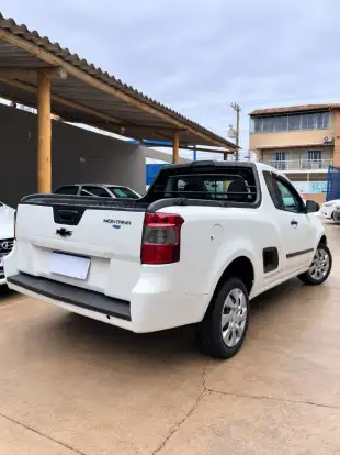 CHEVROLET-MONTANA-2012