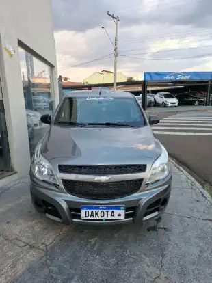 CHEVROLET-MONTANA-2011