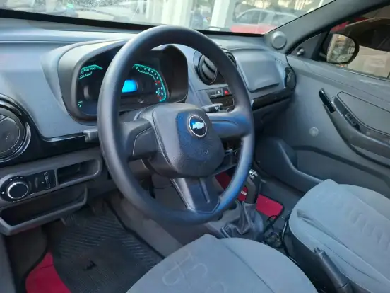 CHEVROLET-MONTANA-2011