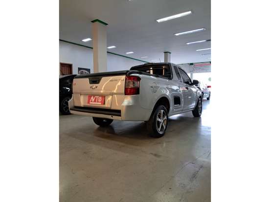 CHEVROLET-MONTANA-2013