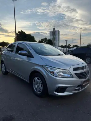 CHEVROLET-ONIX-2017