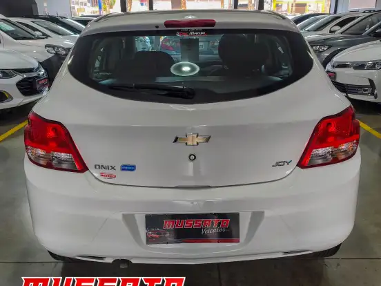 CHEVROLET-ONIX-1.0 MPFI JOY 8V FLEX 4P MANUAL CHEVROLET-ONIX-2018