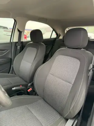 CHEVROLET-ONIX-2019