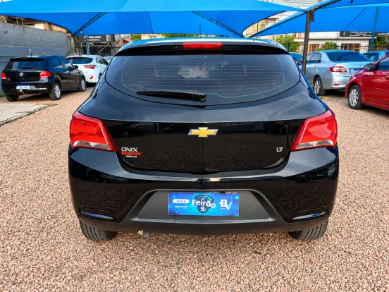 CHEVROLET-ONIX-2019