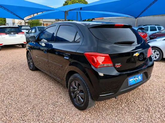 CHEVROLET-ONIX-1.0 MPFI LT 8V FLEX 4P MANUAL CHEVROLET-ONIX-2019