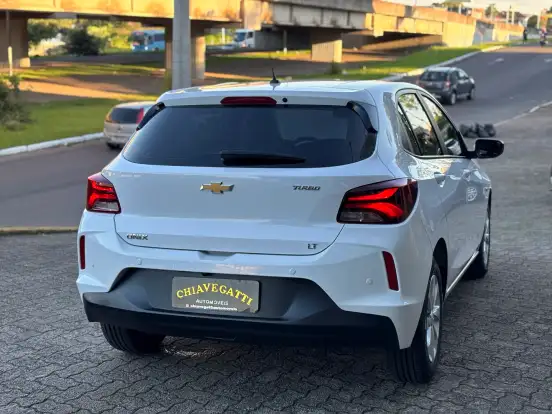 CHEVROLET-ONIX-2021
