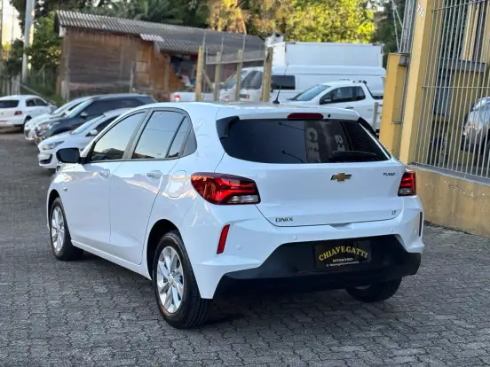 CHEVROLET-ONIX-2021