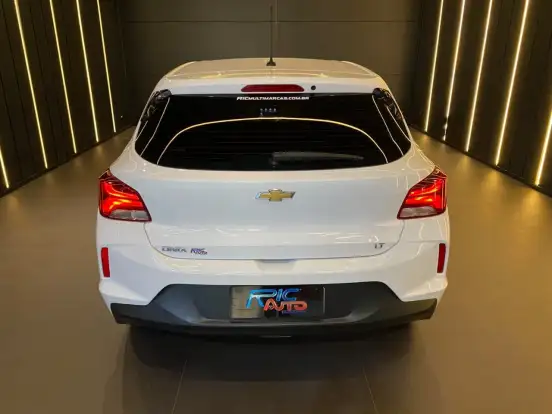 CHEVROLET-ONIX-2020