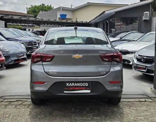 CHEVROLET-ONIX-2022
