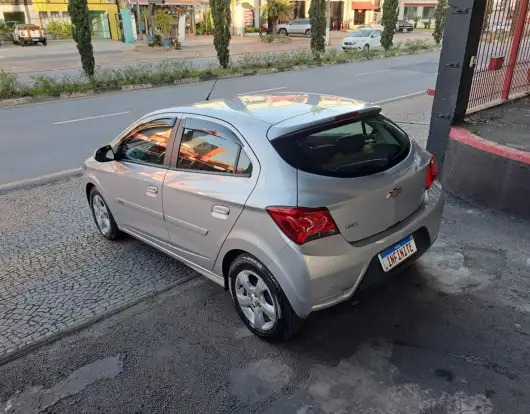 CHEVROLET-ONIX-2019