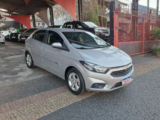 CHEVROLET-ONIX-1.4 MPFI LT 8V FLEX 4P AUTOMÁTICO CHEVROLET-ONIX-2019