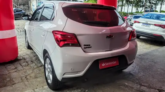 CHEVROLET-ONIX-2019
