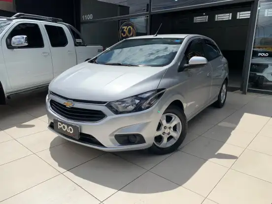CHEVROLET-ONIX-2018