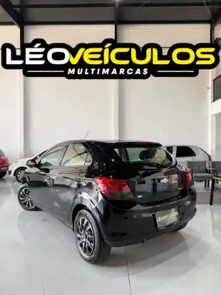 CHEVROLET-ONIX-1.4 MPFI LT 8V FLEX 4P AUTOMÁTICO CHEVROLET-ONIX-2013