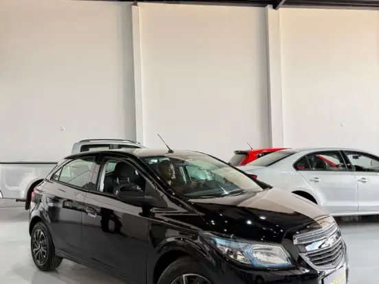 CHEVROLET-ONIX-1.4 MPFI LT 8V FLEX 4P AUTOMÁTICO CHEVROLET-ONIX-2013