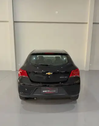 CHEVROLET-ONIX-2017