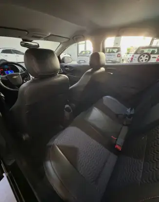 CHEVROLET-ONIX-2017