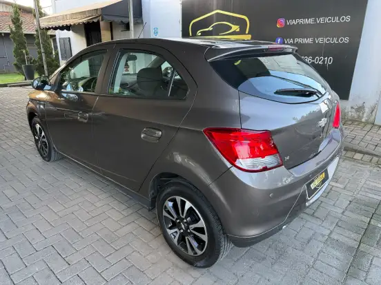 CHEVROLET-ONIX-1.4 MPFI LTZ 8V FLEX 4P MANUAL CHEVROLET-ONIX-2014