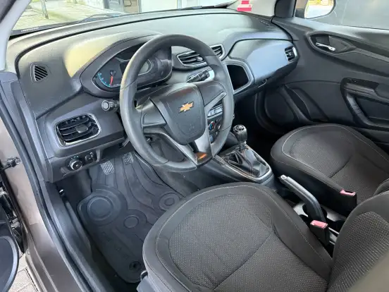 CHEVROLET-ONIX-2014
