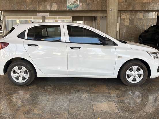 CHEVROLET-ONIX-2021