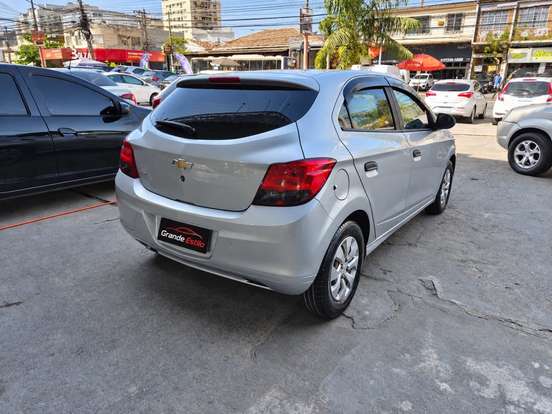 CHEVROLET-ONIX-1.0 MPFI JOY 8V FLEX 4P MANUAL CHEVROLET-ONIX-2018