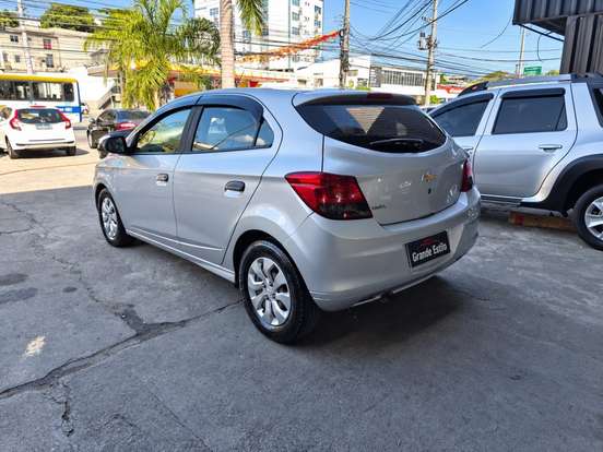 CHEVROLET-ONIX-1.0 MPFI JOY 8V FLEX 4P MANUAL CHEVROLET-ONIX-2018
