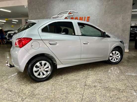 CHEVROLET-ONIX-2020
