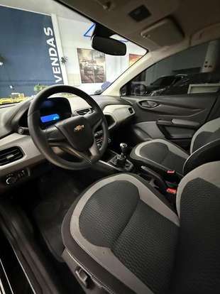 CHEVROLET-ONIX-2014