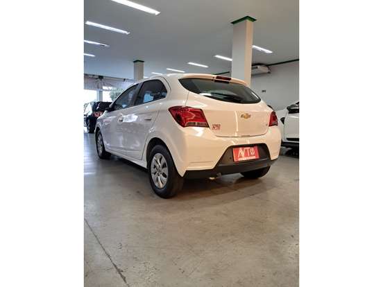 CHEVROLET-ONIX-2019