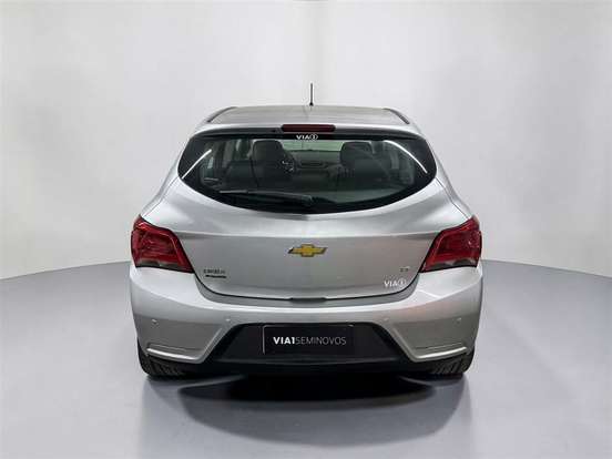 CHEVROLET-ONIX-2018
