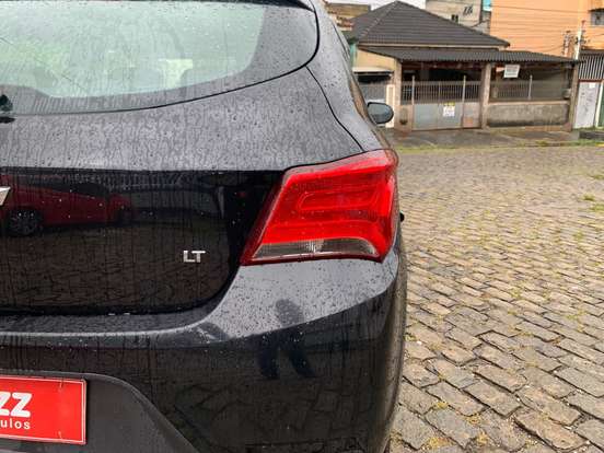 CHEVROLET-ONIX-2019