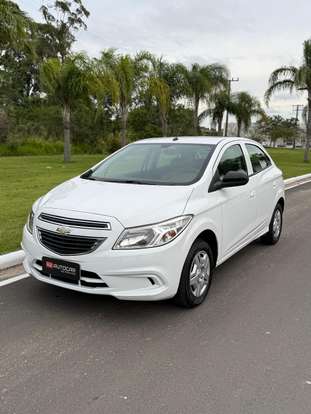 CHEVROLET-ONIX-2015
