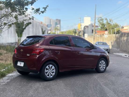 CHEVROLET-ONIX-2016
