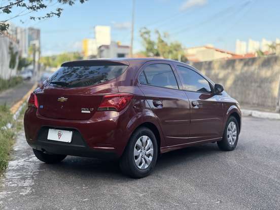 CHEVROLET-ONIX-2016